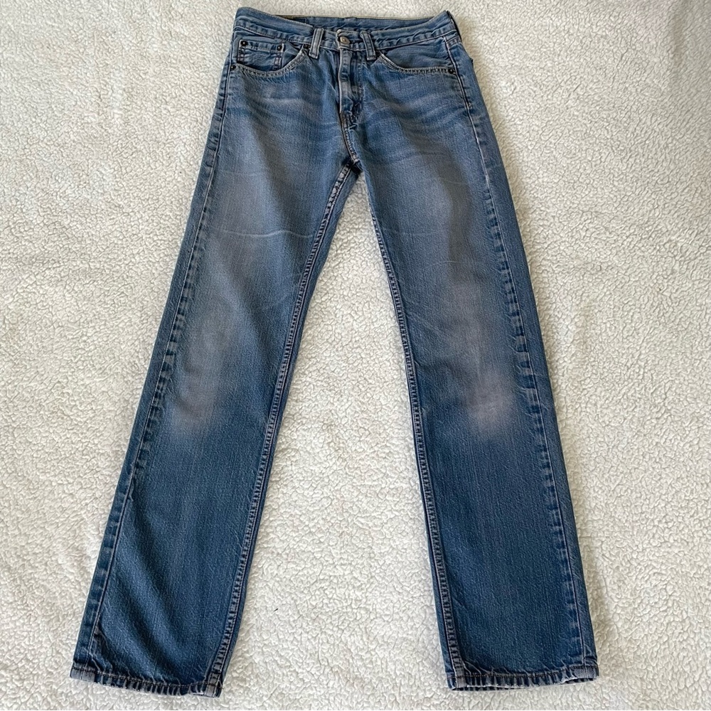 Y2K Levi’s 505 Straight Leg Jeans Medium Wash Made in USA W28 L32